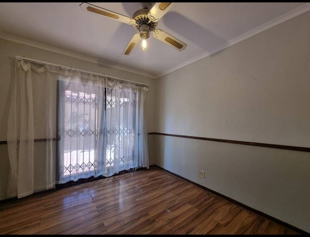 4 BEDROOM HOUSE FOR SALE IN TABLE VIEW